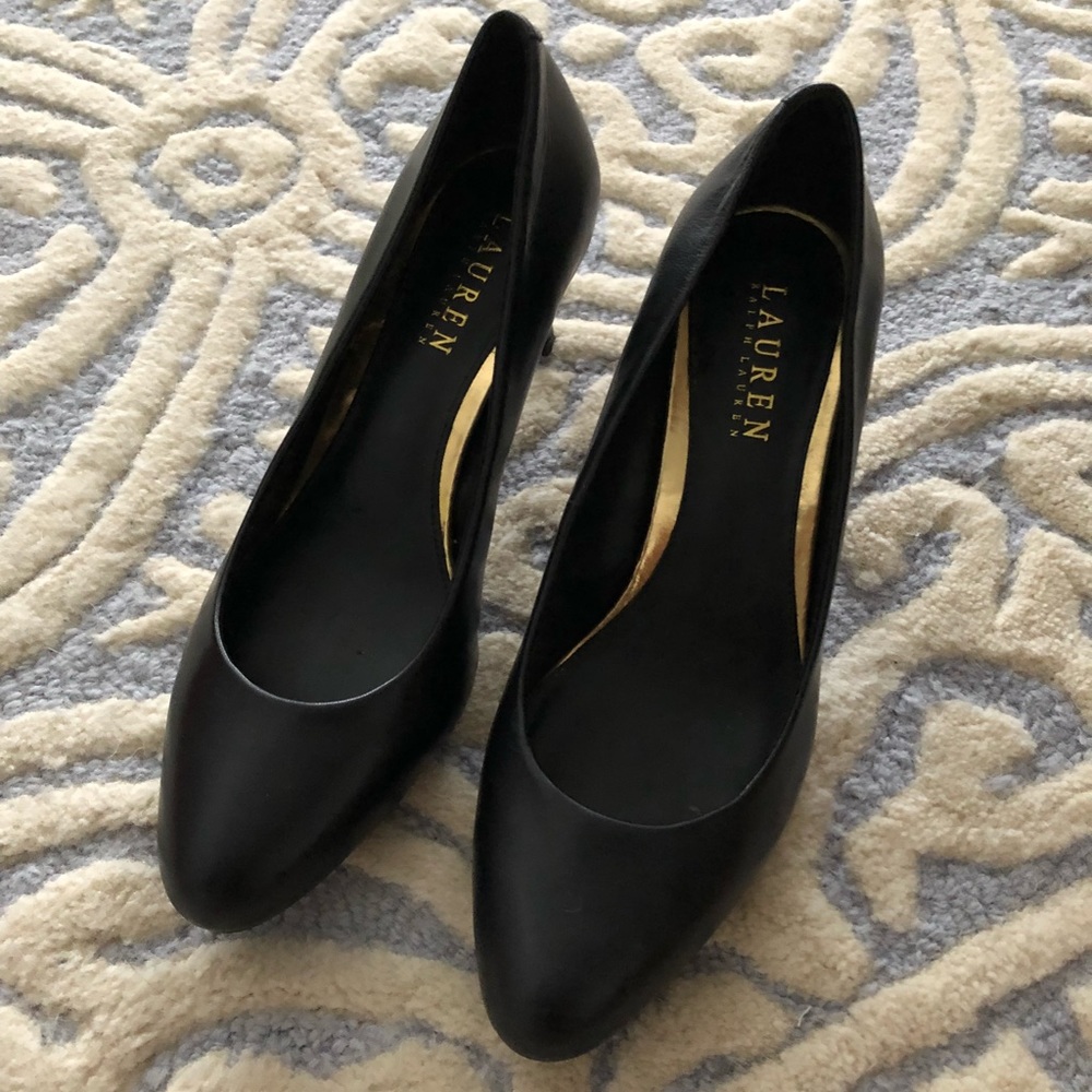Lauren by Ralph Lauren black pumps size 7.5